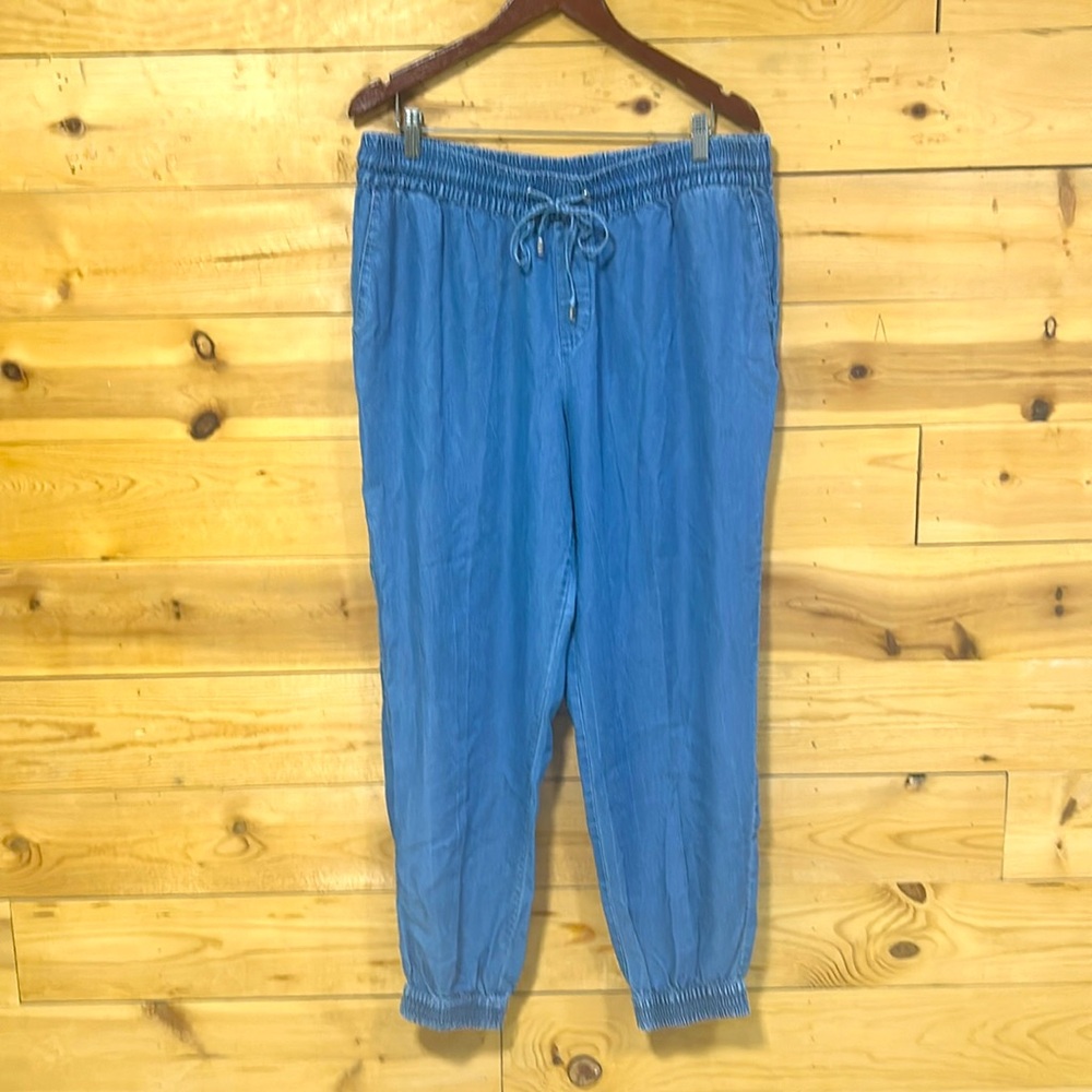EUC Calvin Klein Chambray denim tencel elastic waist athleisure joggers XL